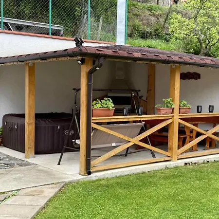 בית כפרי Guest House Mihalkovo Mikhalkovo