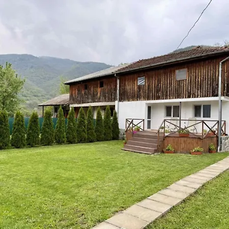 Guest House Mihalkovo Country house