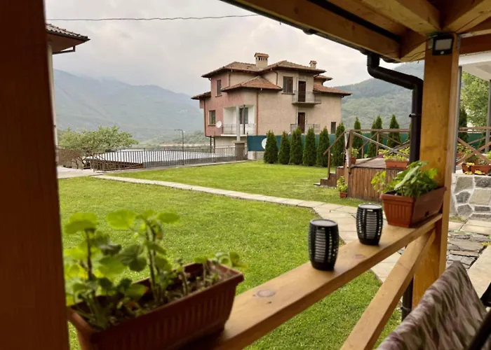 Guest House Mihalkovo בית כפרי Mikhalkovo